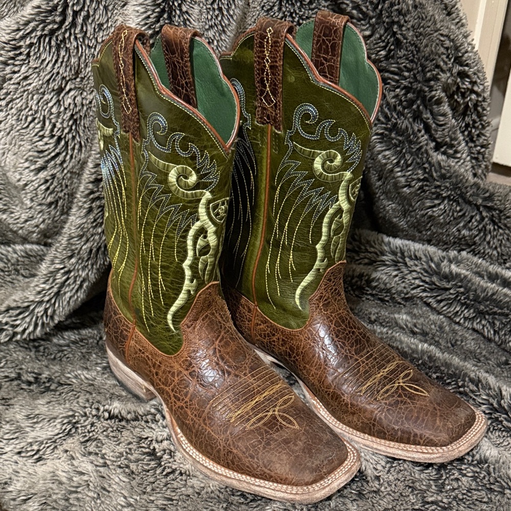 Ariat Brown and Green Leather Boots